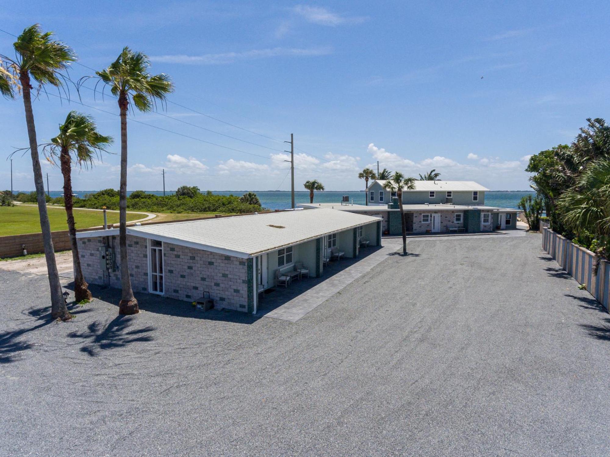 Banana River Resort Cocoa Beach Bagian luar foto